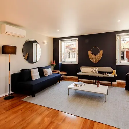 Apartment Chiado Premium Two Bedroom By Les Deux Mariettes