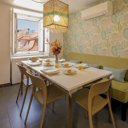 Chiado Premium Two Bedroom By Les Deux Mariettes * Lizbona