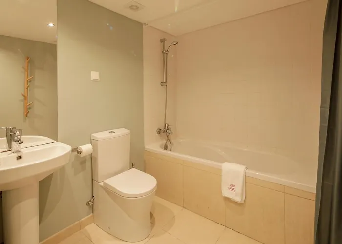 Chiado Premium Two Bedroom By Les Deux Mariettes Lisbon