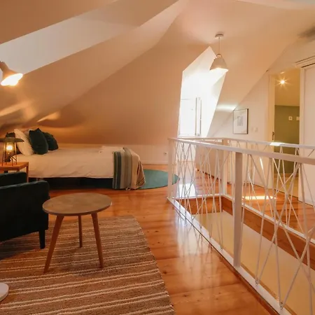 Chiado Premium Two Bedroom By Les Deux Mariettes شقة
