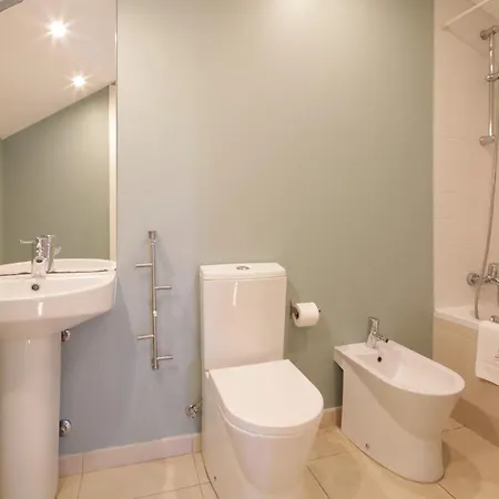 شقة Chiado Premium Two Bedroom By Les Deux Mariettes