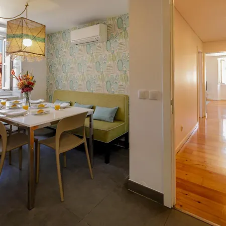 Chiado Premium Two Bedroom By Les Deux Mariettes شقة *