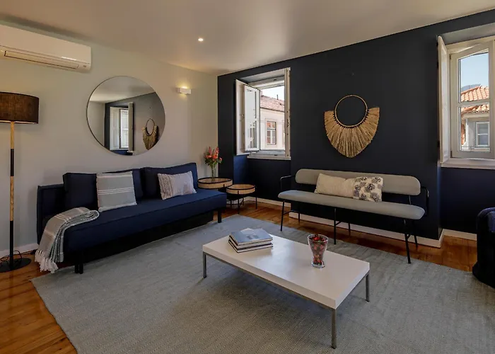 Apartment Chiado Premium Two Bedroom By Les Deux Mariettes *